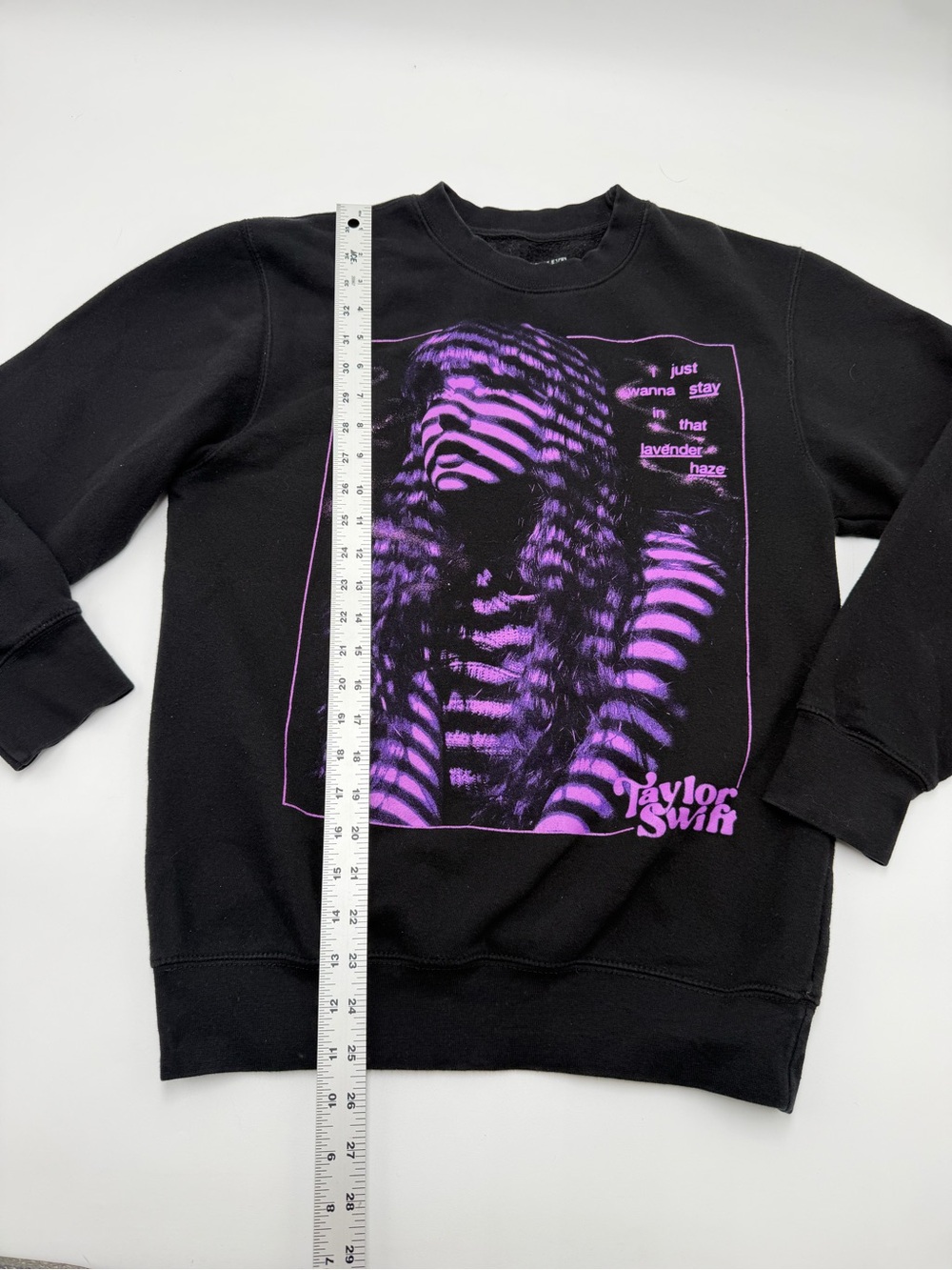 Taylor Swift The Eras Tour Lavender Haze Crewneck Swiftie Sweatshirt Small - Picture 3 of 5